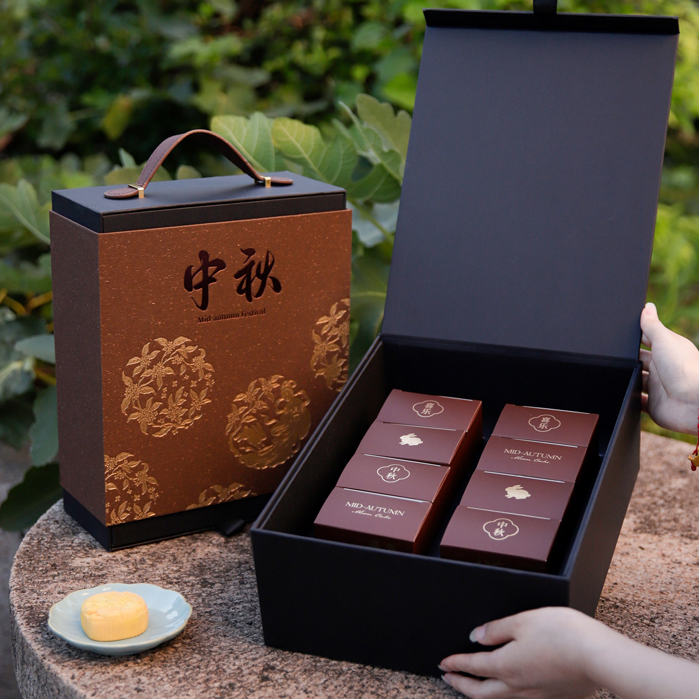 中秋节月饼礼盒包装盒空盒硬盒8粒装中式烘焙店企业采购礼品盒子