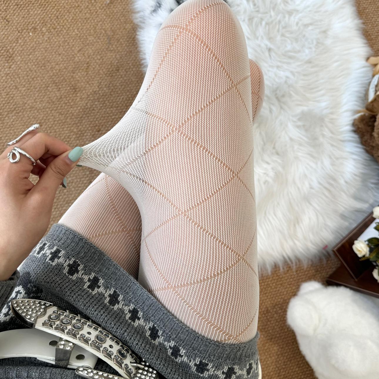 轻薄个性菱形格细网网袜