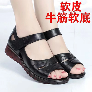 2025年夏季软底防滑休闲凉拖鞋女士时尚百搭平地防滑露趾妈妈鞋