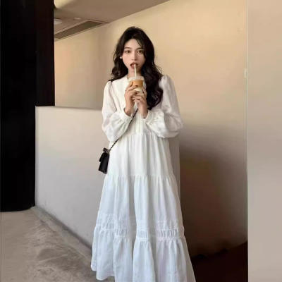温柔慵懒风娃娃领长袖连衣裙女春