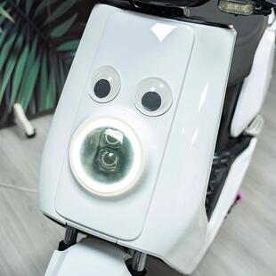 大眼睛电动车装饰趣味创意个性立体晃动眼珠小牛九号车头改装配件