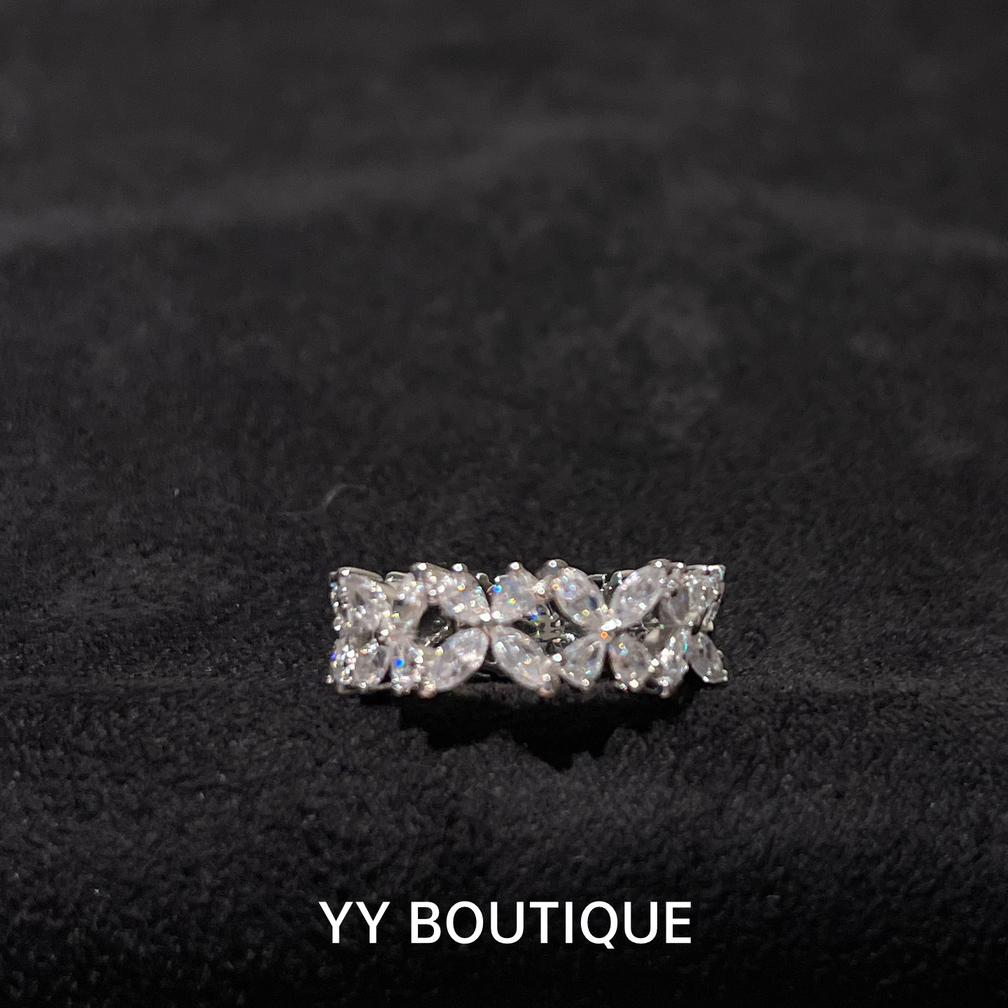 满钻蝴蝶戒指时尚百搭独特设计感