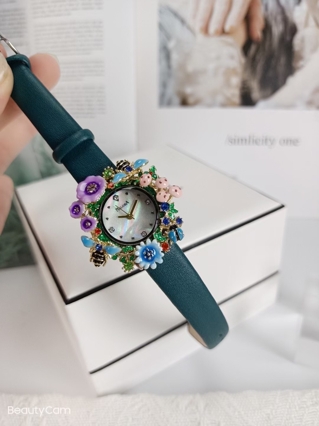 naloba重工复古中古珐琅绿轻奢表带女表送女友石英时尚型