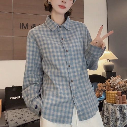 秋冬设计感翻领格子长袖衬衫女韩系磨毛加厚叠穿宽松内搭打底上衣