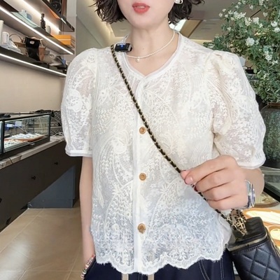 设计感短袖衬衫女2025夏新款绣花蕾丝泡泡袖小衫法式小个子上衣女