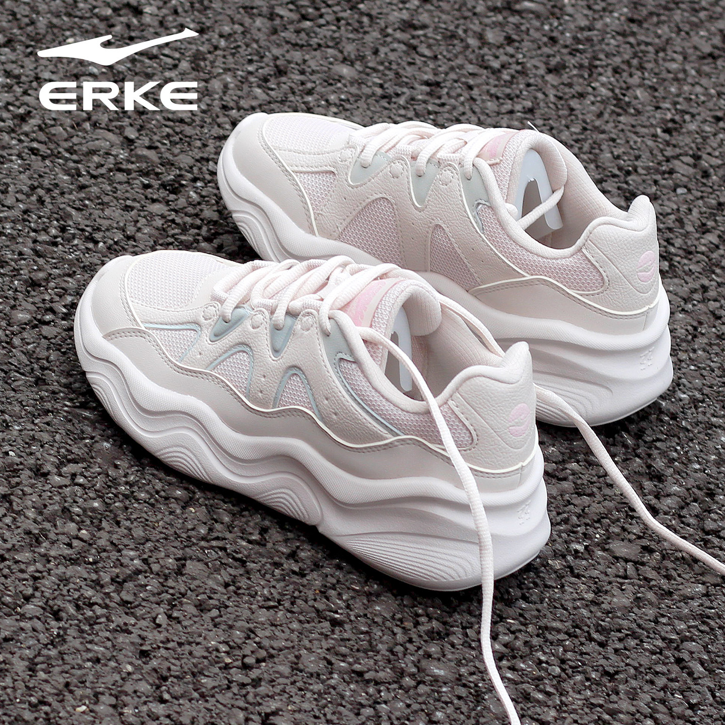 鸿星尔克厚底防滑耐磨减震轻便鞋