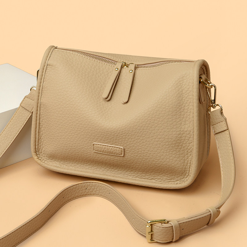 包包女款2025新款高级感软皮枕头包简约时尚单肩斜挎包上班腋下包