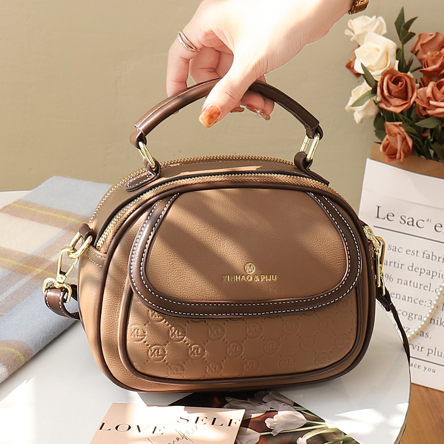 斜挎包女包2025新款百搭休闲小圆包多层口袋小包包高级感日常小包