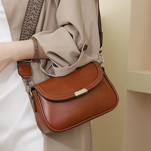 高级感时尚百搭斜挎包复古休闲包