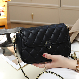 包包轻奢小众高级感斜挎包秋冬新款菱格链条小包包洋气百搭小方包