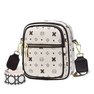 手机小挎包2026新款韩版春夏宽肩带少女手机包大容量多口袋小包包