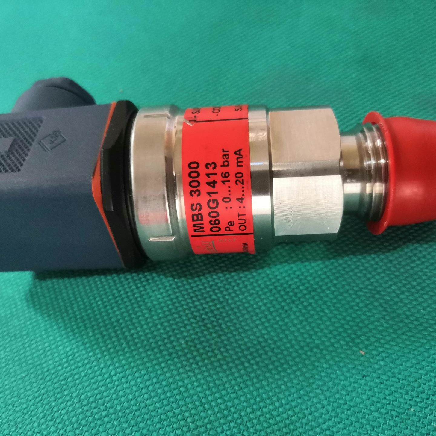 议价060G1413 MBS3000 丹佛斯压力变送器 量程0-16bar维修