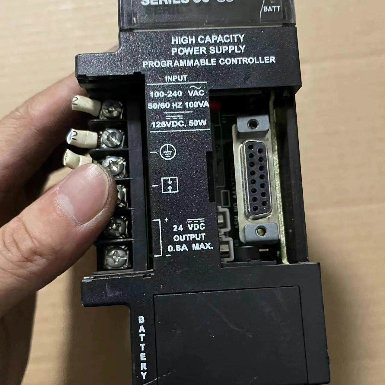 议价IC693PWR330 GE电源模块 90-30系列可编程控制器电源维修