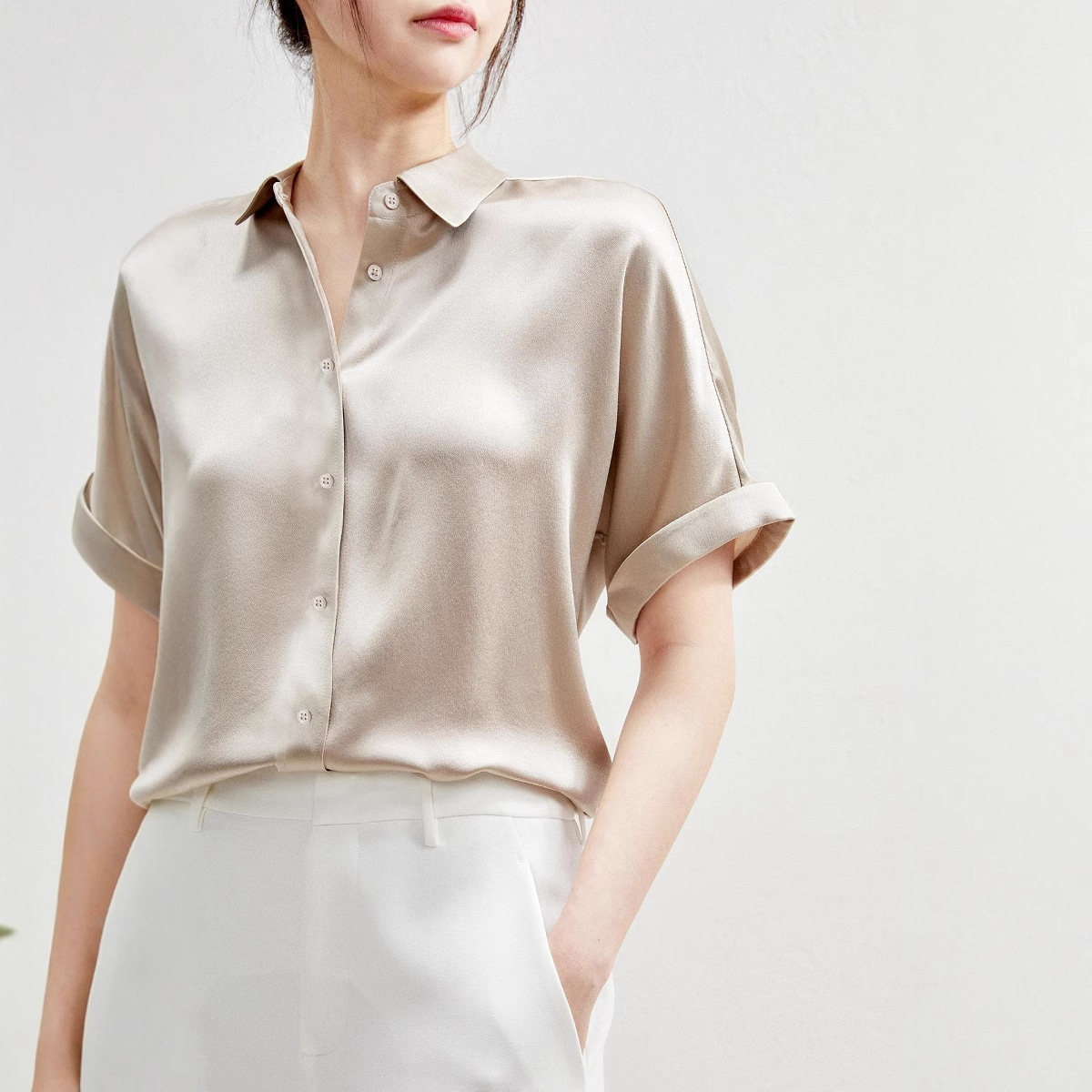 春夏醋酸缎面短袖设计感衬衫女2025新款内搭宽松纯色正装上衣衬衣