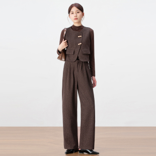 高级感马甲打底衫裤子套装女春季2026新款气质轻熟穿搭毛呢三件套