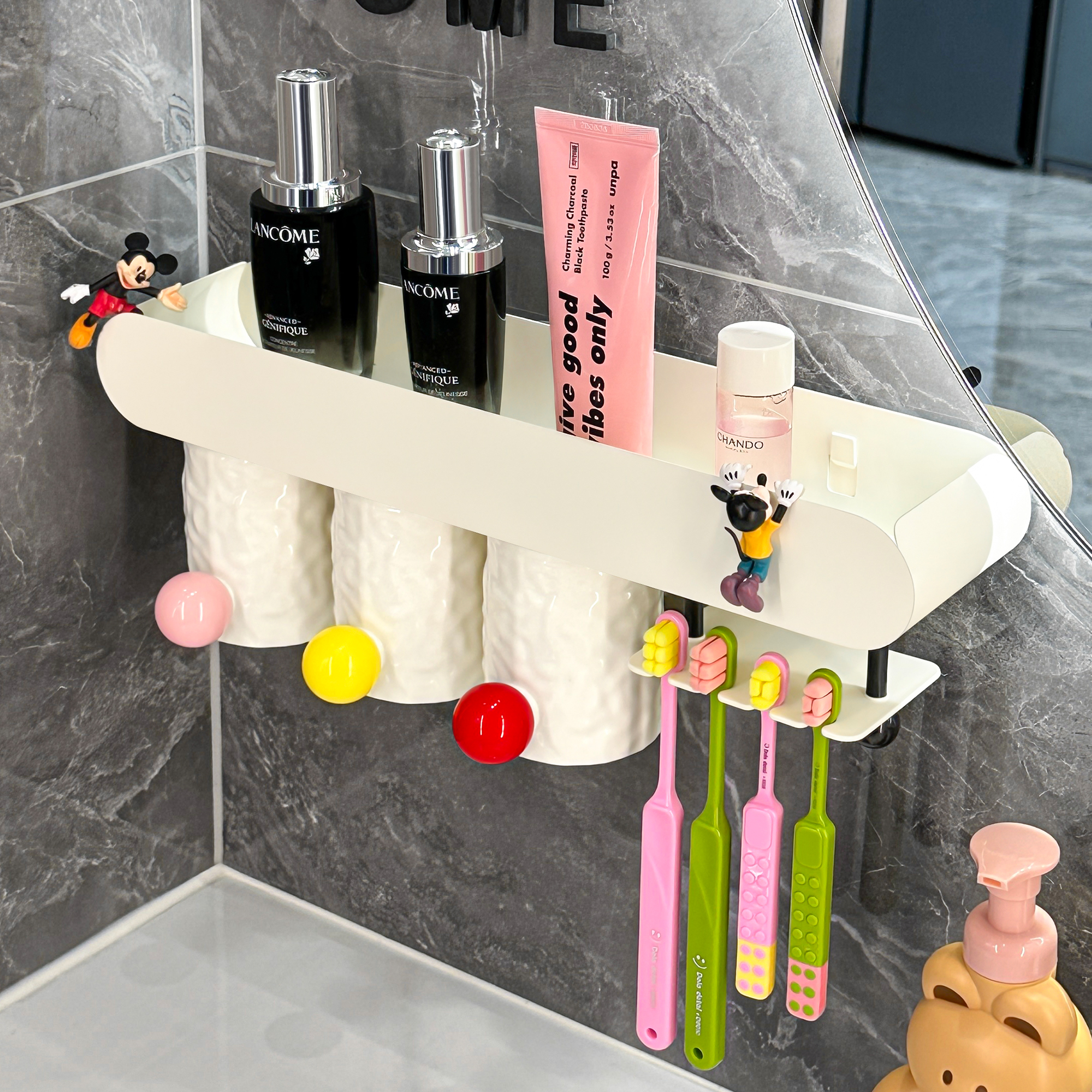 杜琥磁吸倒挂漱口杯牙刷置物架