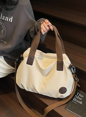 单肩包女大容量手提托特包新款健身包简约外出轻便通勤女声旅行包