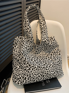 女士新款韩风时尚帆布袋单肩斜挎包豹纹大容量慵懒风托特包包