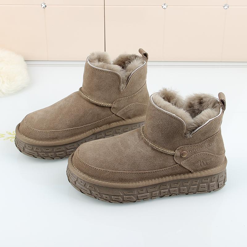 东北新款皮毛一体保暖雪地靴女