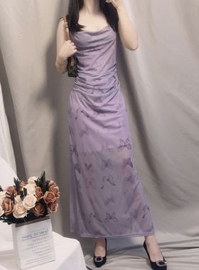 御姐风紫色蝴蝶印花吊带连衣裙女夏季设计感褶皱弹力网纱包臀长裙