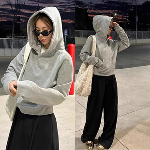 卫衣女秋冬美式连帽短款2026新款加绒韩系小个子穿搭chic套头上衣