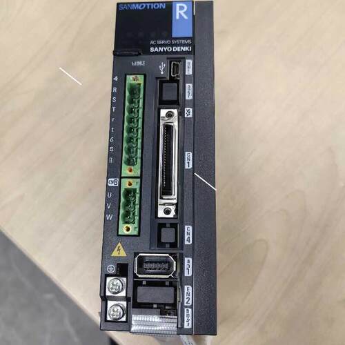 议价山洋伺服驱动器RS3A03A0ALOW00P 原装三相750W伺服控制器