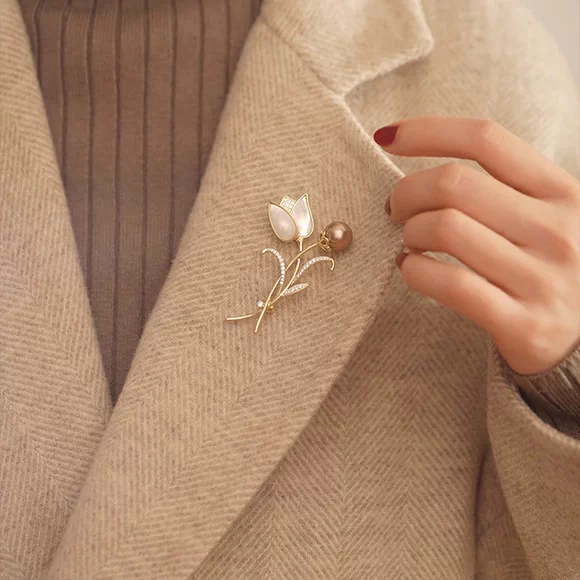 郁金香珍珠胸针西装大衣胸花结婚高档女奢华气质大牌小香风高级感