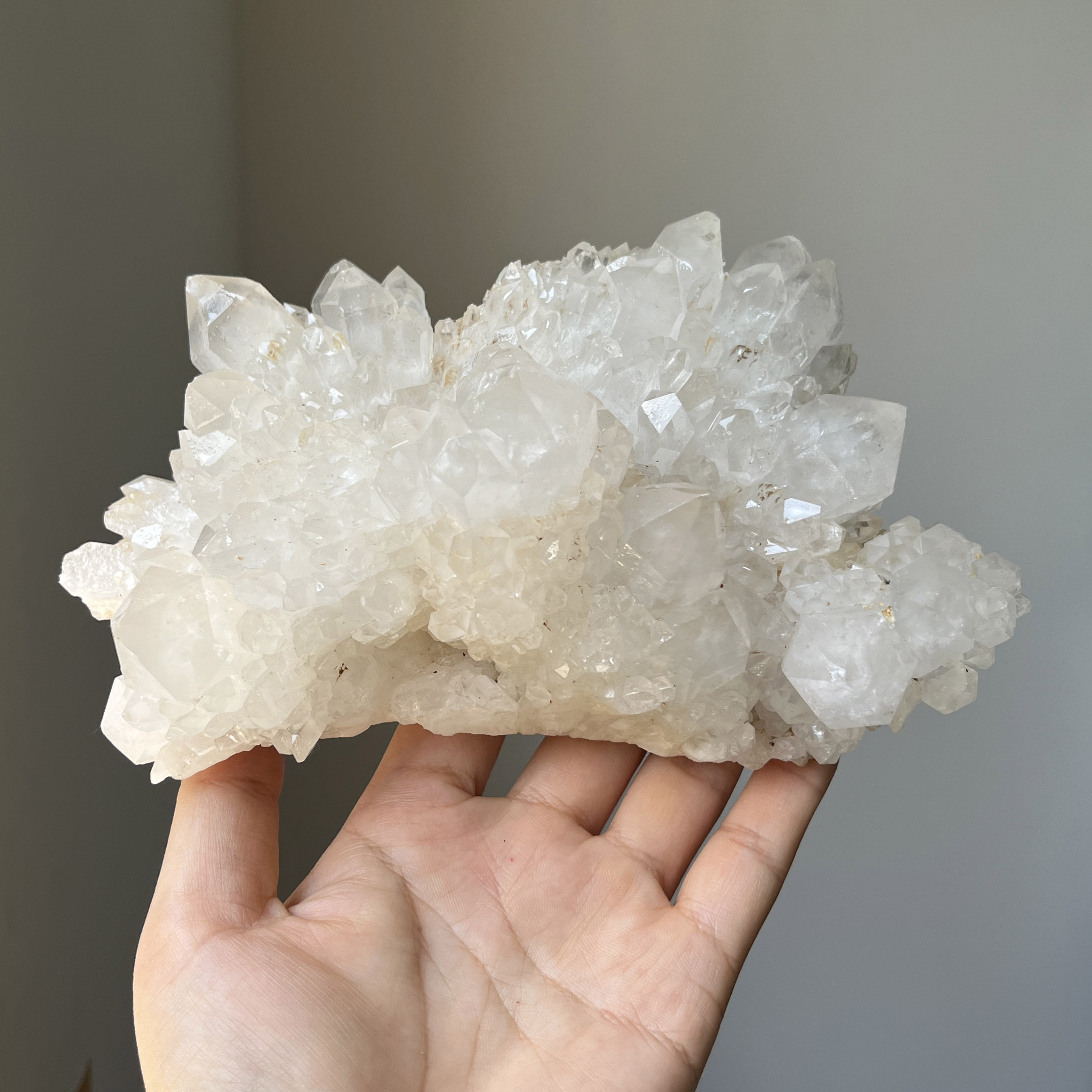 天然菠萝晶簇白水晶簇城堡原矿原石矿物标本收藏家居办公摆件