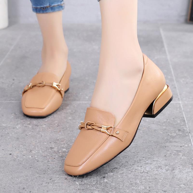 正品软底真皮妈鞋平底皮鞋春小季软皮鞋大码女鞋41单一妈43春秋乐