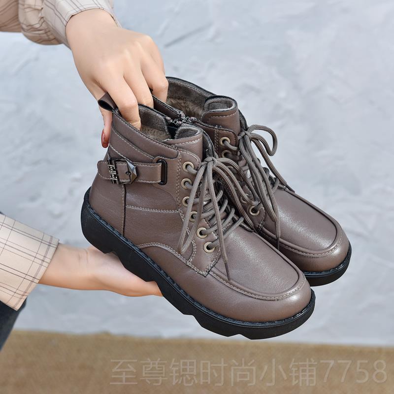 正品加绒短靴新款妈妈软保底鞋防真皮马丁靴女暖棉鞋中短跟筒休闲