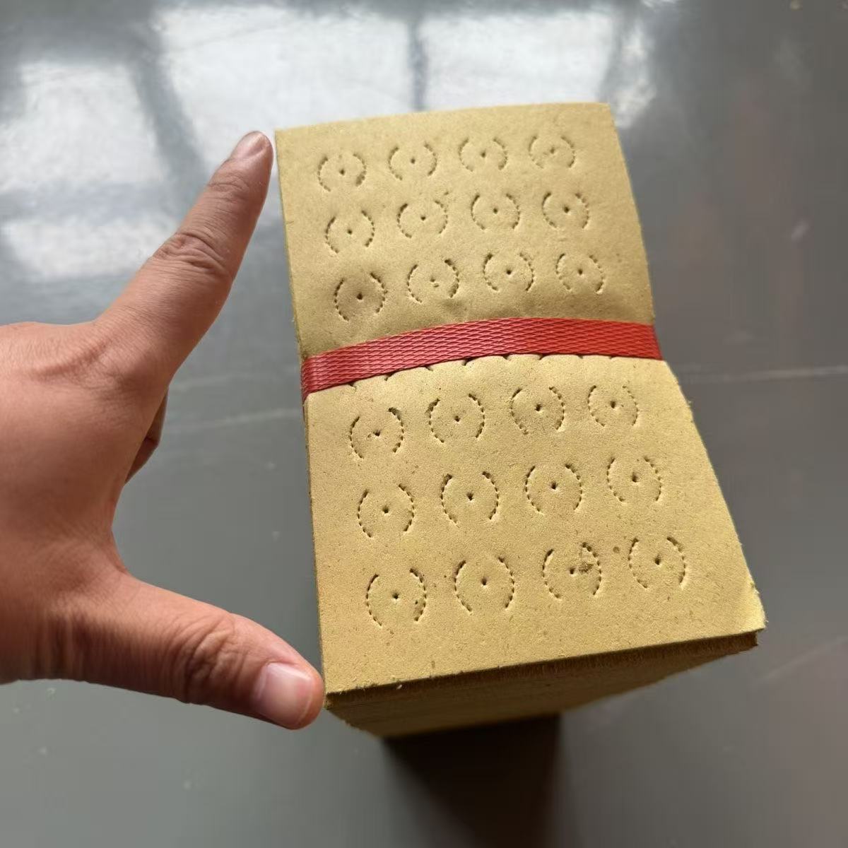 湖南手工打孔黄烧纸七月半烧纸清明节上坟用纸祭奠用品黄钱纸祭祀