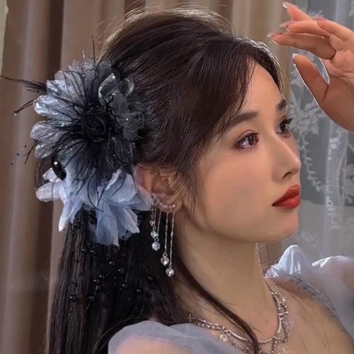 设计感【玖瑶仙子】抓夹女气质百搭超仙甜美玫瑰花羽毛鲨鱼夹发夹