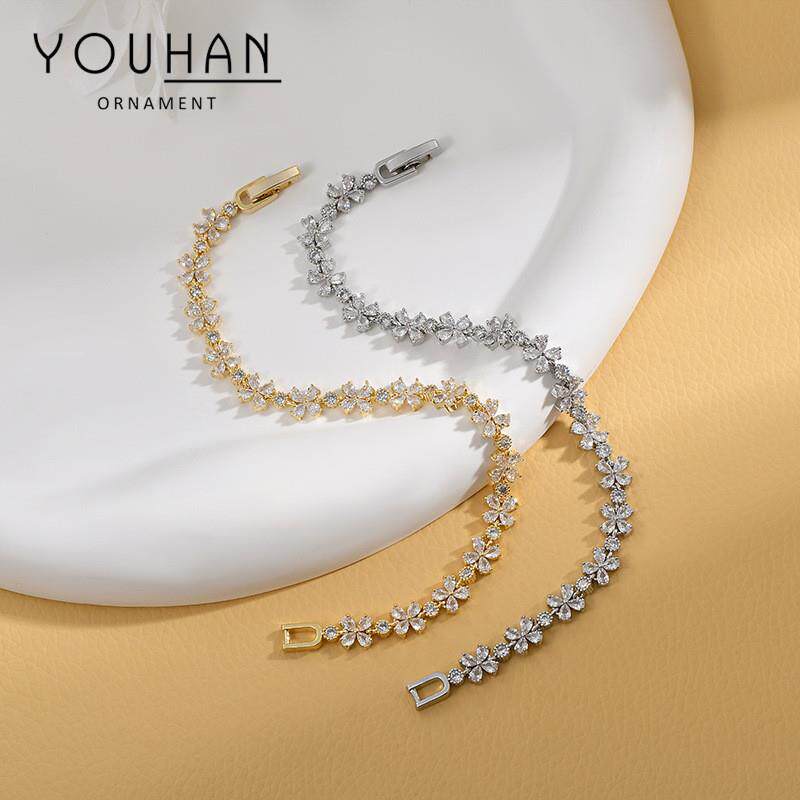 夏季新款微镶锆石气质手链女小众设计高级感花瓣手饰简约百搭手镯