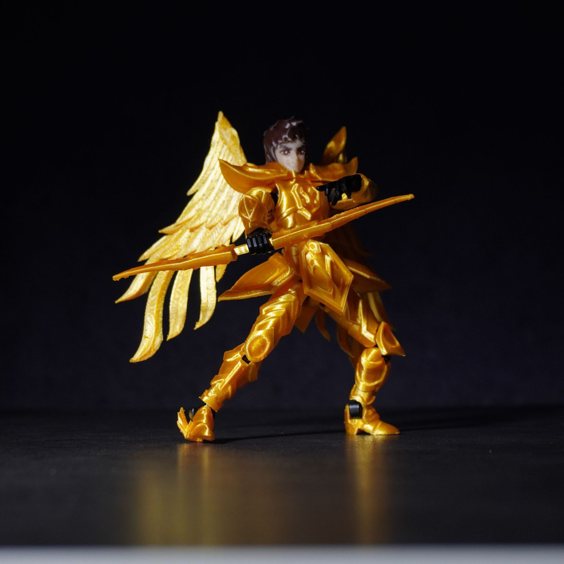 新款爆品黄金圣斗士可动人偶创意