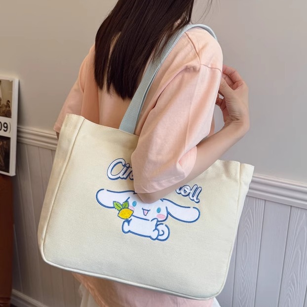 玉桂狗大容量单肩通勤包