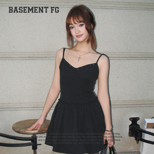 BASEMENTFG黑色吊带连衣裙女短款收腰显瘦法式裙子262140031001