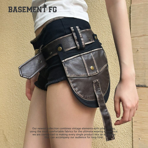 BASEMENT FG美式辣妹风黑色皮带短裤女街头修身短款262130045001