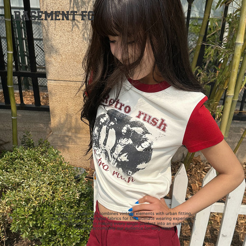 BASEMENTFG美式复古撞色印花T恤女短袖圆领修身上衣261020177005