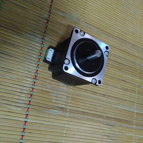 售前询价信浓57型步进马达STP-59D3057-01全新现货STP-59D5093