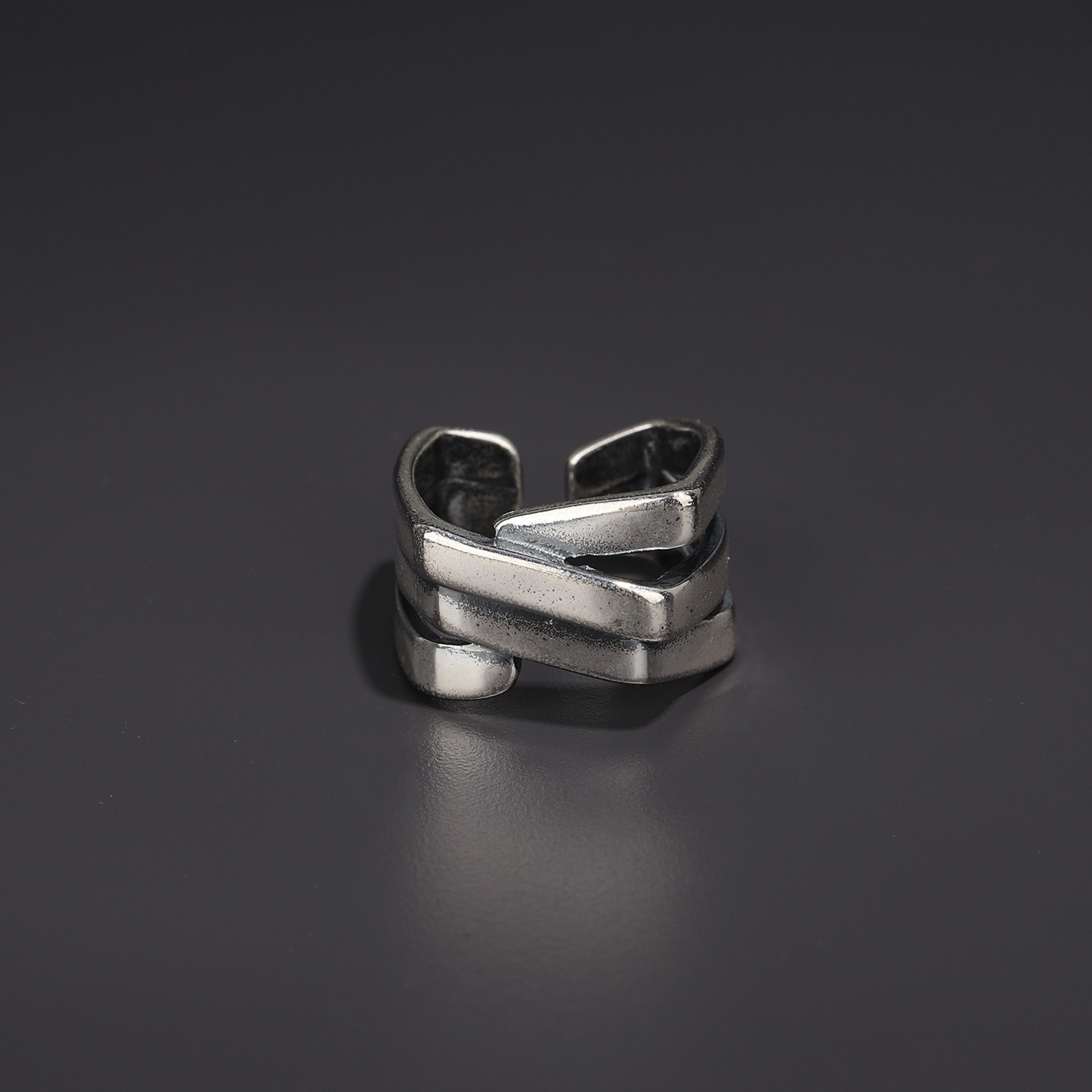 交叉缠绕不规则线条戒指