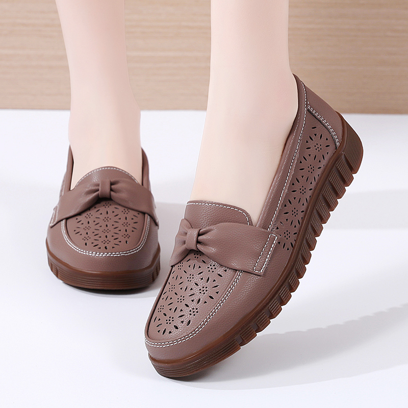 大码女鞋41一43夏季镂空豆豆鞋一脚蹬牛筋底孕妇单鞋妈妈皮鞋