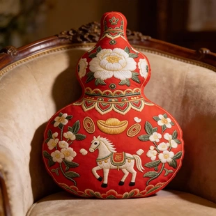 葫芦福禄骏马毛绒坐垫红色垫子办公室学生宿舍久坐椅子抱枕屁股垫