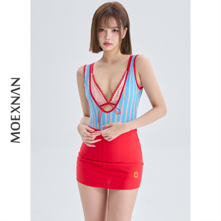 新款 泡温泉 连体泳衣女度假保守显瘦性感遮肚小胸聚拢学生高级泳装