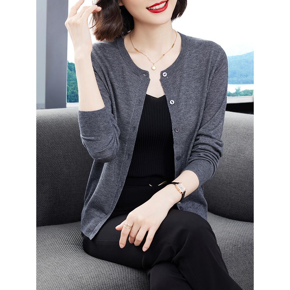开衫外套女薄款针织衫中老年妈妈春夏外搭高级感配裙子桑蚕丝上衣