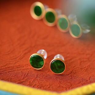 天然和田玉干青翡翠耳钉满绿色辣S925纯银鎏金耳饰简约百搭饰品女