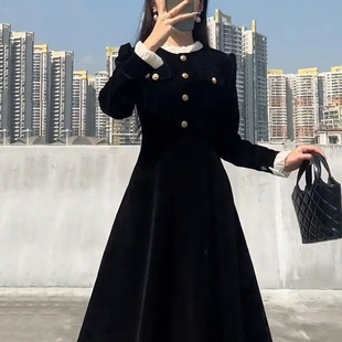 加厚金丝绒连衣裙2025冬高级感显瘦遮肚子蕾丝花边内搭小个子长裙