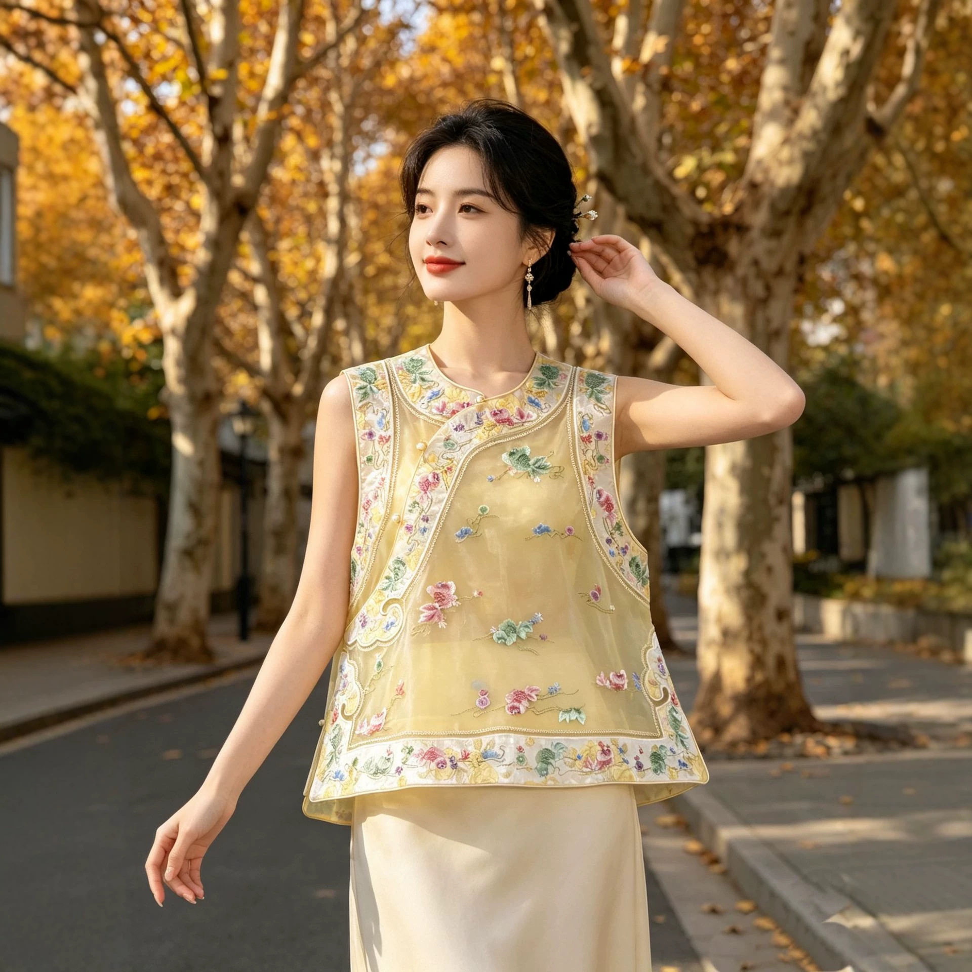 2026新中式桑蚕丝国风宽松背心民族风复古盘扣刺绣马甲女26117-1