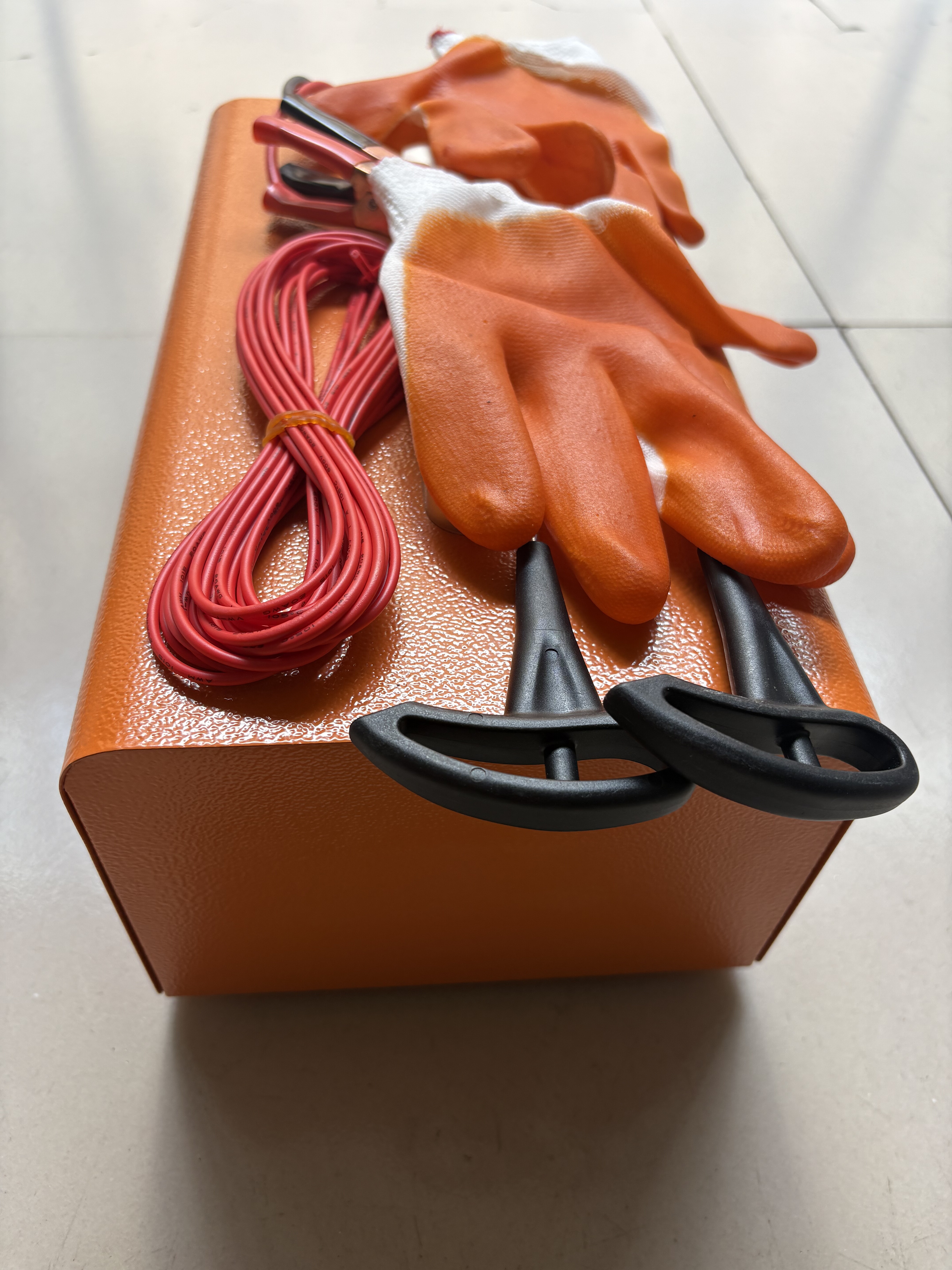 12伏电源转换器大功率逆变器田里圡里