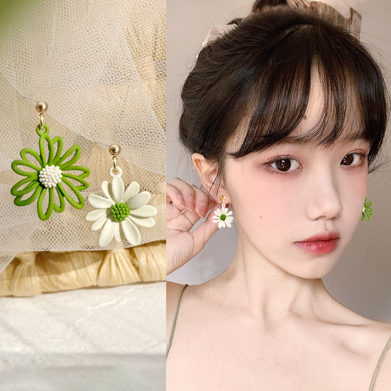 小清新雏菊蚊香盘耳夹女绿白撞色设计无耳洞耳环森系田园花朵耳饰