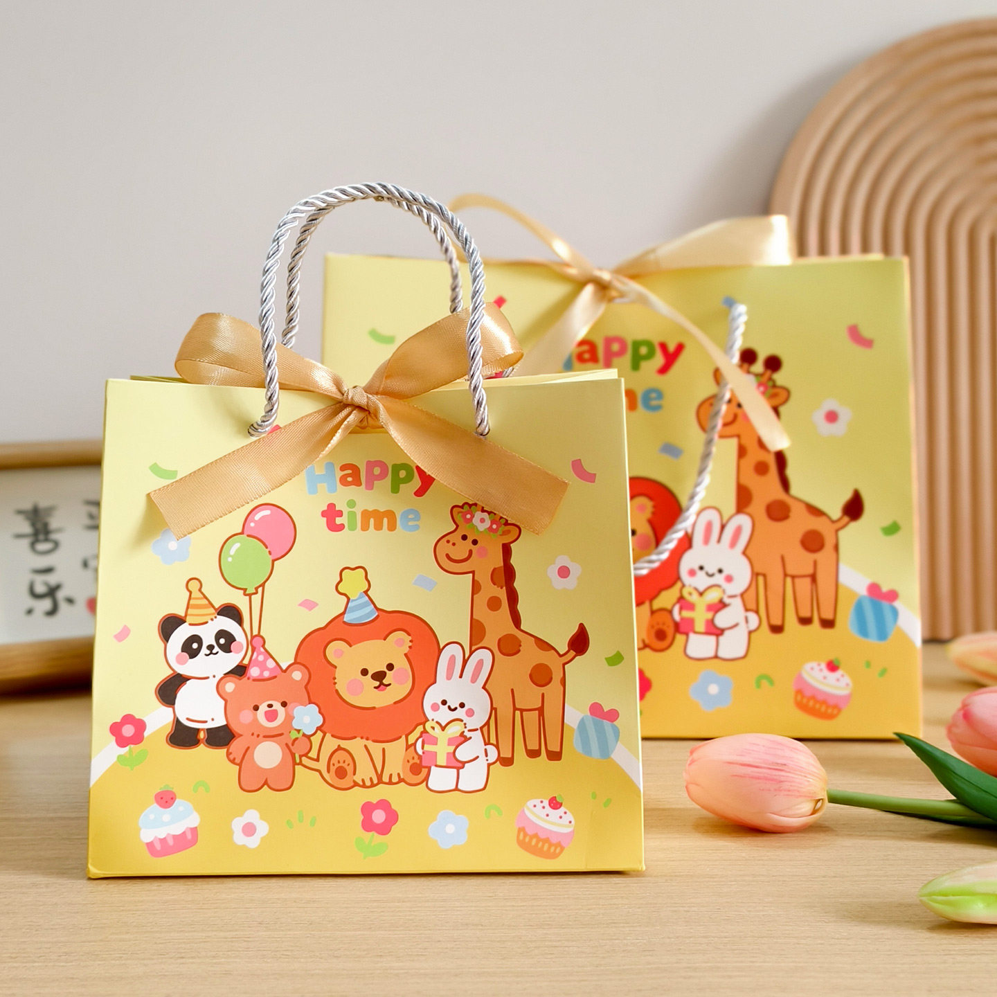 幼儿园过生日伴手礼品袋小学生开学毕业礼物袋儿童节日手提纸袋子图片